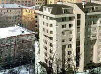 Четырехэтажку жилого дома реконструируют с надстройкой нескольких этажей