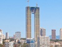 Строительная фирма строит 47-этажный небоскреб в Бенидорме, но забывают про лифт