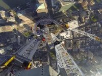 Поднятие последнего отрезка Всемирного торгового центра+видео