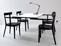 Плавающий стол от Инго Маурер