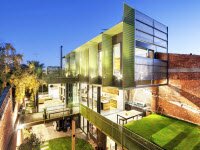 Старый склад, преобразованный в дом