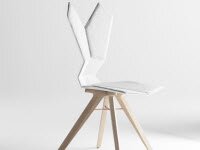 Y стул Тома Диксона имеет спинку напоминающие уши кролика