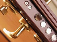 Обивка дверей и замена замков в Люберцах по низким ценам