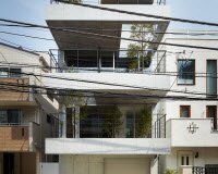 Балкон Дом благотворно влияет на городской пейзаж