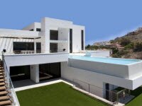 La Perla Del Mediterráneo коронован к привилегированной среде