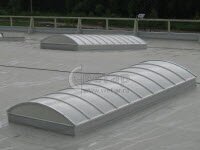 Зенитные фонари в загородном доме