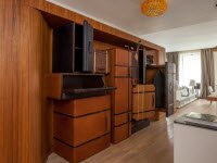 Путешественник, который решил сложить свои чемоданы в Москве