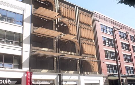 Кинетические решетки на окнах двигаются под любым углом на экран солнечных лучей+видео