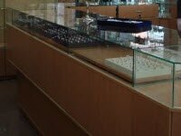 Стеклянные витрины