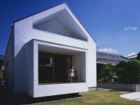 Дом в Fukai, для не будучи обеспокоенных хаосом