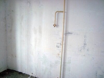 Шпаклевание стен под обои