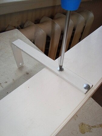 Монтаж карниза из ПВХ своими руками