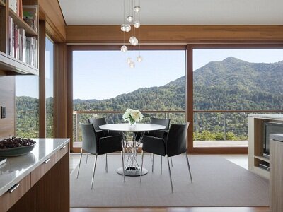 Kentfield Residence всплывает из холма с зеленой крышей над Сан-Франциско