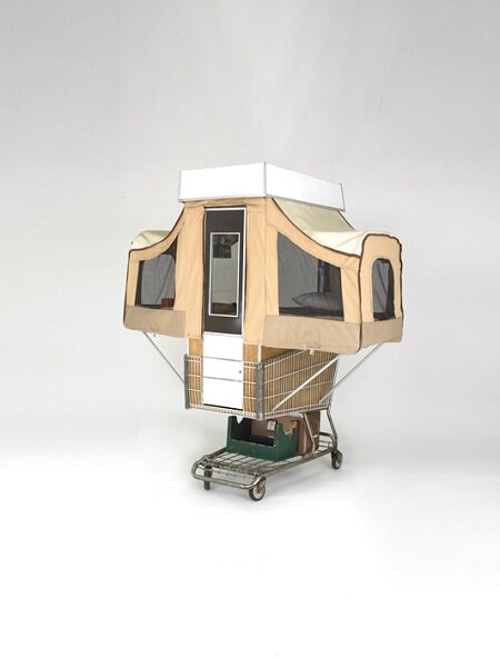 Camper Kart представляет собой миниатюрный дом из тележки корзины