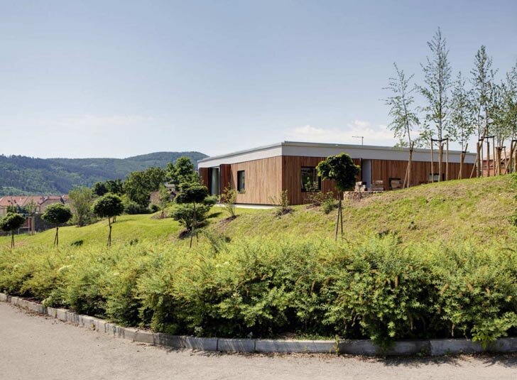 Семейный дом на краю Králuv Dvur