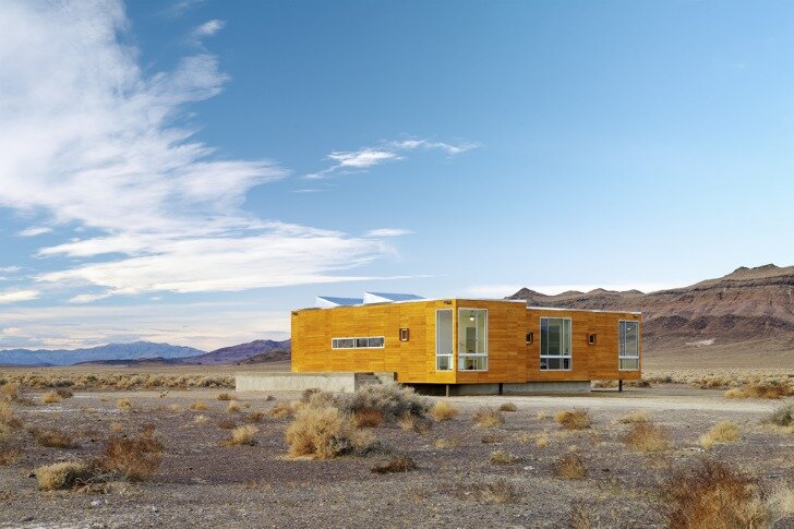 Каркасный энергоэффективный дом в пустыне