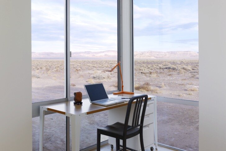 Каркасный энергоэффективный дом в пустыне