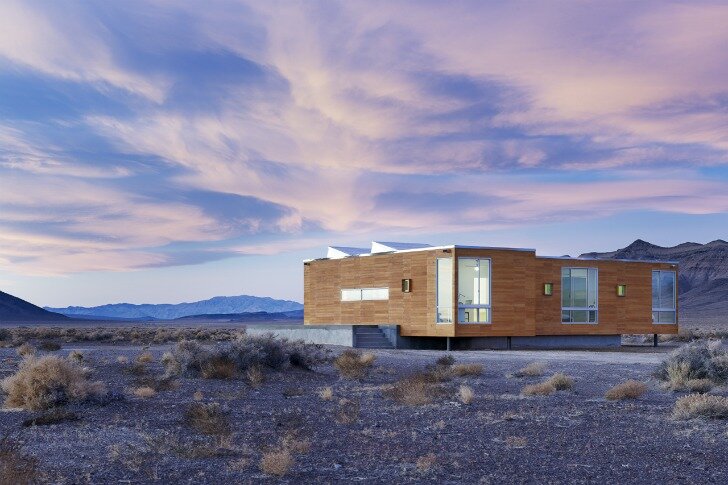 Каркасный энергоэффективный дом в пустыне