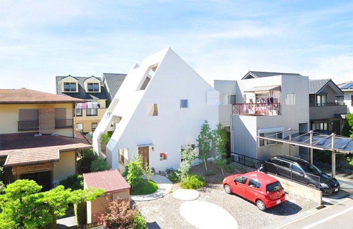 Montblanc Дом - белая гора в Японии