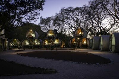 В Мексике трубчатый TubeHotel предлагает жилье в бетонных трубах