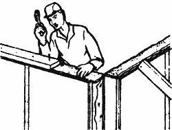 Установка верхнего пояса наружных стен