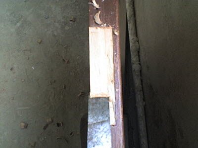 Как устанавливает двери Серега