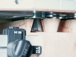 Шипорезное приспособление