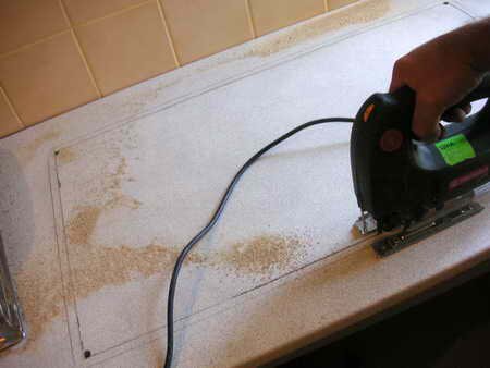 Вырезаем по контуру