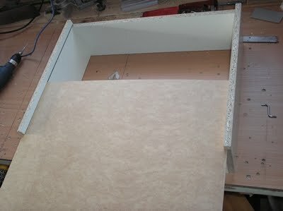 Вставляем оргалит