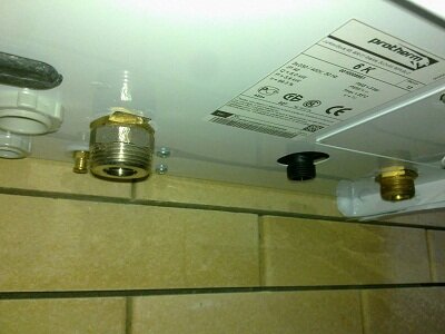 Монтаж системы отопления на основе электрического котла - запаковываем быстроразъёмные соединения