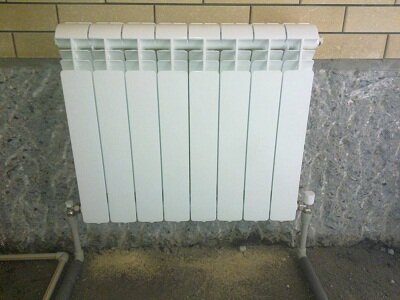 Монтаж системы отопления на основе электрического котла - устанавливаем радиаторы