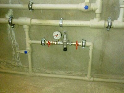 Установка устройства автоматической подпитки отопительной системы