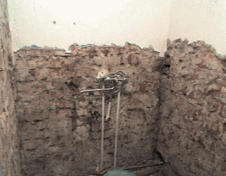 Демонтаж старой штукатурки