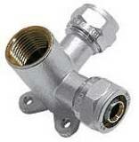 Фитинг. Тройник с креплением (розетка)