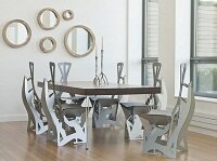 Самый тонкий складной стул в сложенном состоянии.