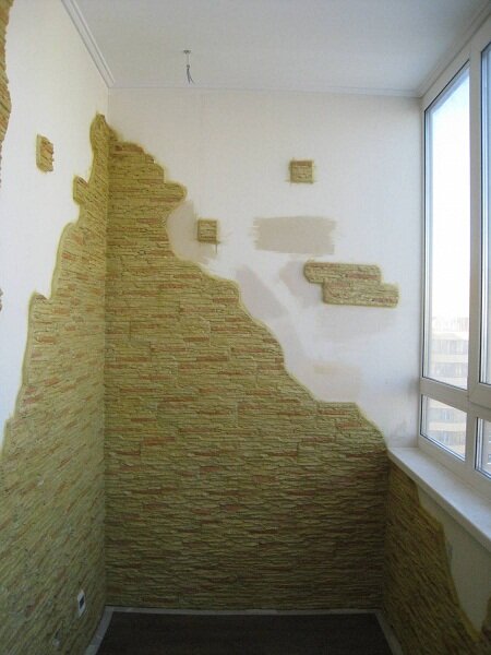 Кухня в новой квартире нового дома