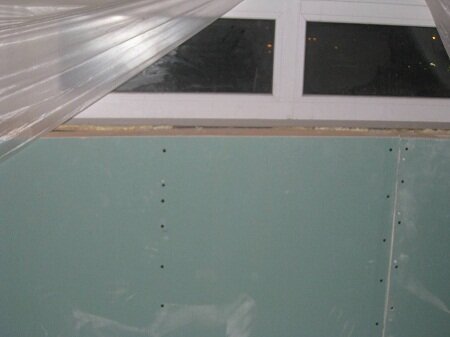 Кухня в новой квартире нового дома