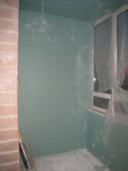 Кухня в новой квартире нового дома