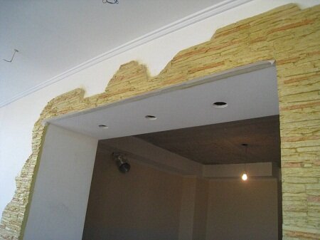 Кухня в новой квартире нового дома