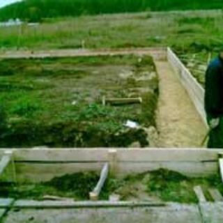 Разметка и рытьё котлована под фундамент