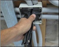 Соединение проводов в распределительной коробке 2