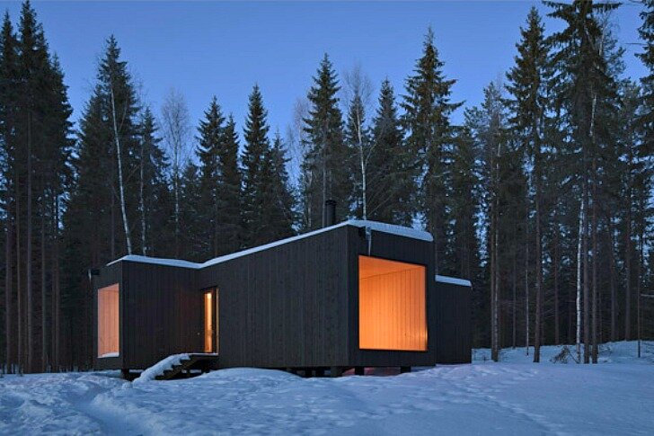 Четырехугольная Вилла Off-Grid в Финляндии