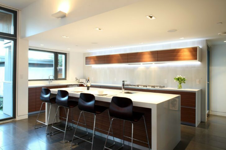 Зеленая закрытая резиденция в Ванкувере, является первым LEED платиновым домом в западной Канаде.