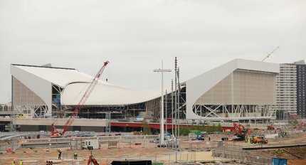 Престижную премию Стирлинга за здание академии получила Заха Хадид