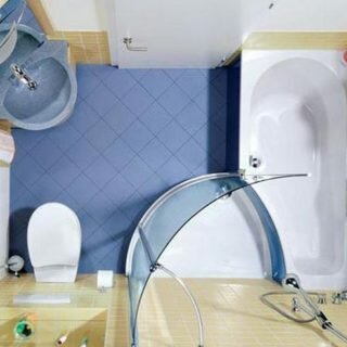 Дизайн "раздвигающий стены" маленькой ванной комнаты