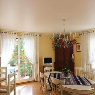 Сатиновые натяжные потолки: плюсы и минусы